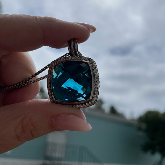 Absolutely Beautiful David Yurman Hampton Blue Topaz Pendant with Diamonds. - Picture 3 of 10